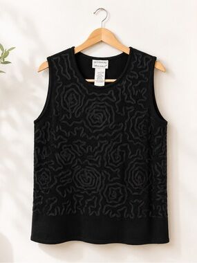 DESIGNERS ORIGINALS | Luxelon Black Sleeveless Floral-Texture Knit Tank